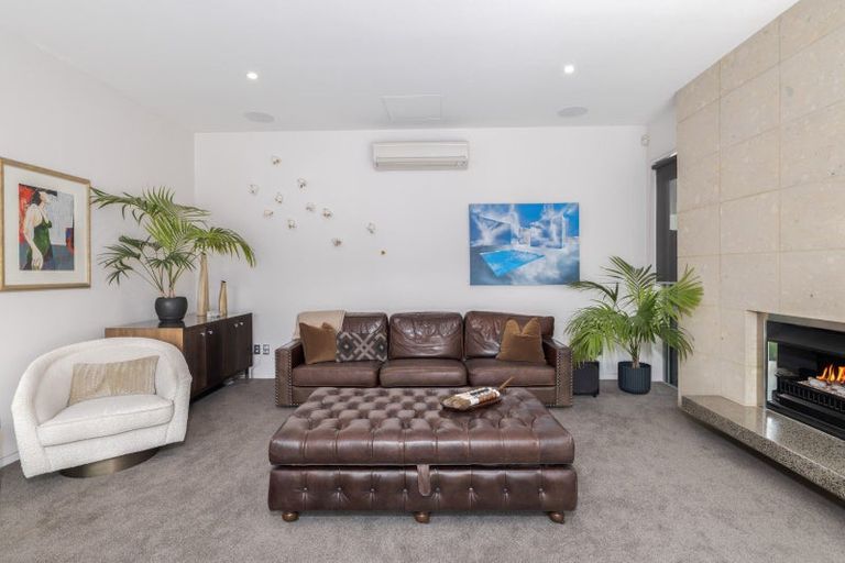 Photo of property in 45 Waiwetu Street, Fendalton, Christchurch, 8052