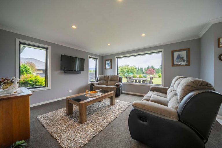 Photo of property in 27 Orbell Crescent, Te Anau, 9679