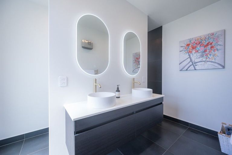 Photo of property in 63 Les Wakefield Road, Mapua, 7005