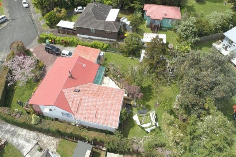 Photo of property in 10 Albertson Place, Manurewa, Auckland, 2102