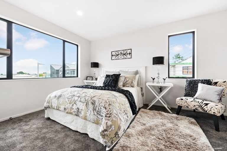 Photo of property in 26 Turehu Road, Papakura, 2110