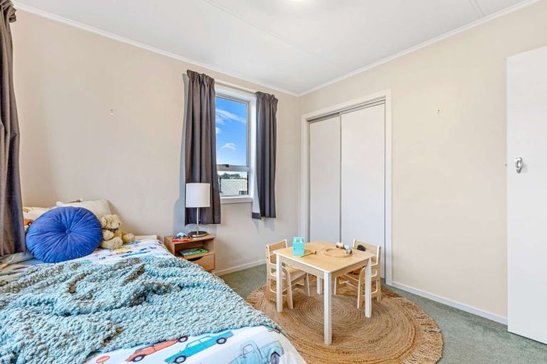 Photo of property in 14 Harriet Place, Spotswood, New Plymouth, 4310