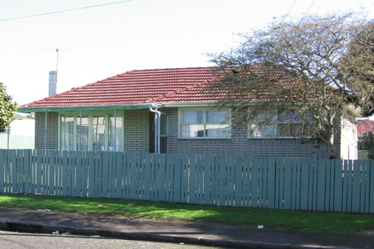 Photo of property in 63 Cobham Crescent, Otara, Auckland, 2023