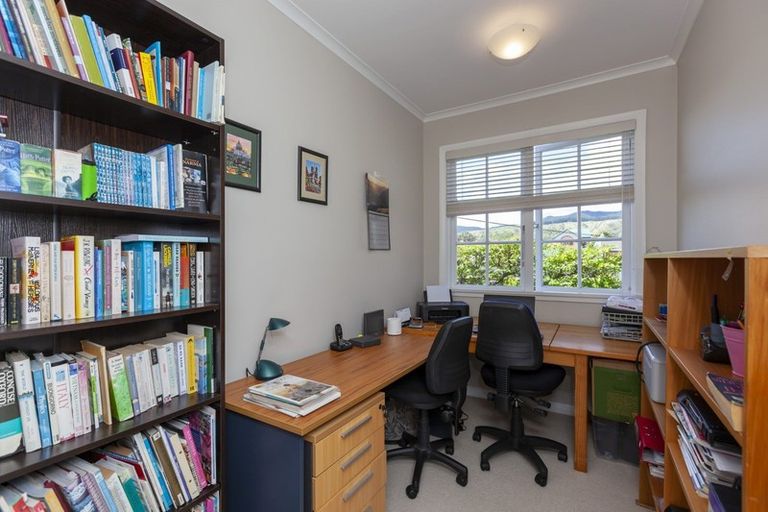 Photo of property in 1 Rosetta Road, Raumati South, Paraparaumu, 5032