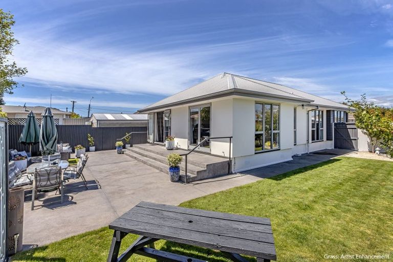 Photo of property in 6 Newhaven Street, Burwood, Christchurch, 8083
