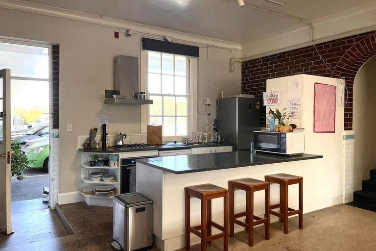 Photo of property in Fire Station Apartments, 54 Northland Road, Northland, Wellington, 6012