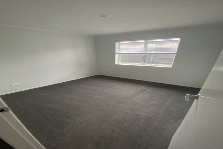 Photo of property in 10 Pioneer Crescent, Omokoroa, 3114