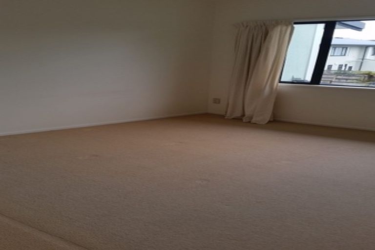 Photo of property in 20/2 Armoy Drive, East Tamaki, Auckland, 2016