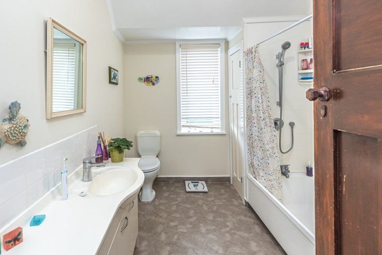 Photo of property in 4 Kent Road, Saint Johns Hill, Whanganui, 4501