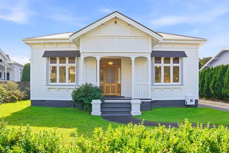 Photo of property in 80 Great North Road, Saint Johns Hill, Whanganui, 4500