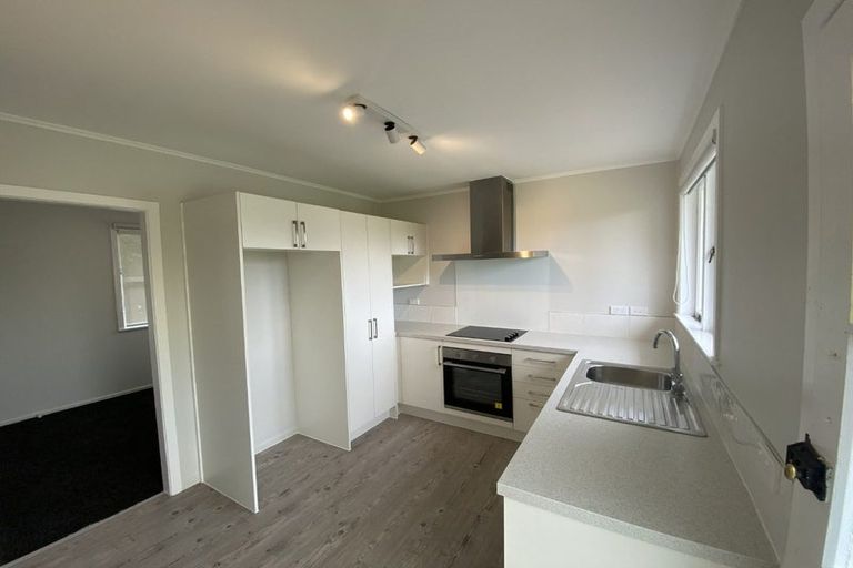 Photo of property in 20a Nile Road, Kelston, Auckland, 0602