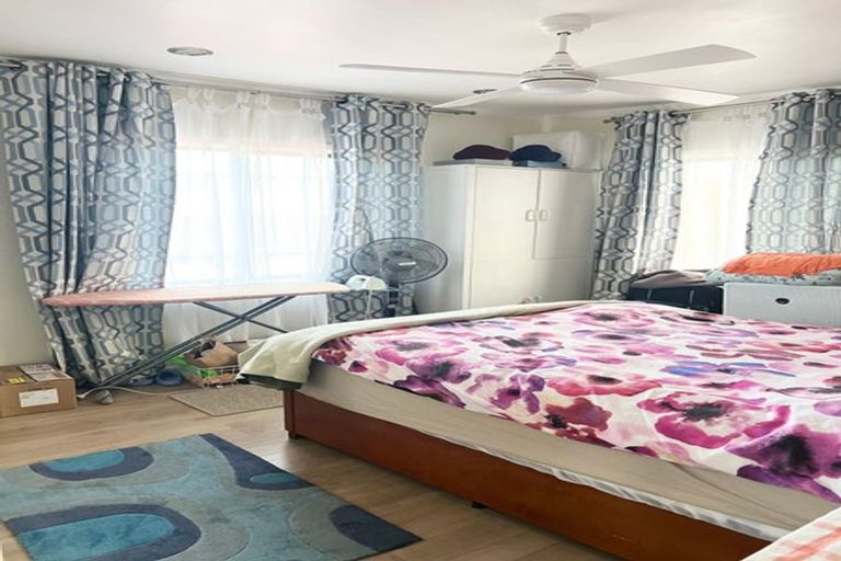 Photo of property in 38 Kenderdine Road, Papatoetoe, Auckland, 2025