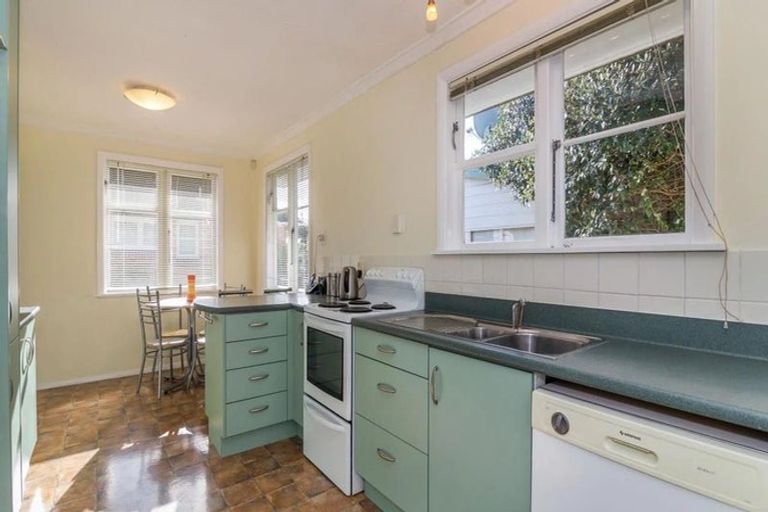 Photo of property in 6 Hildreth Street, Trentham, Upper Hutt, 5018