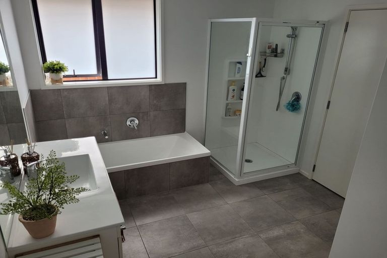 Photo of property in 31 Pyes Pa Road, Pyes Pa, Tauranga, 3112