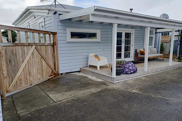 Photo of property in 25 Riddlers Crescent, Petone, Lower Hutt, 5012