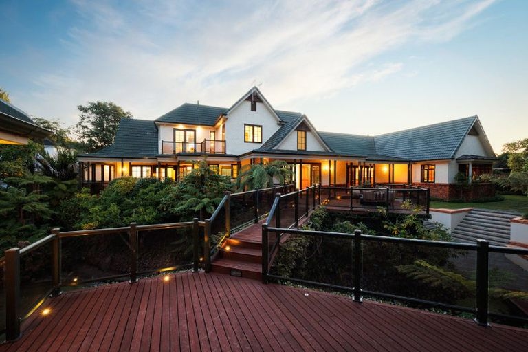 Photo of property in 183 Victoria Avenue, Hokowhitu, Palmerston North, 4410