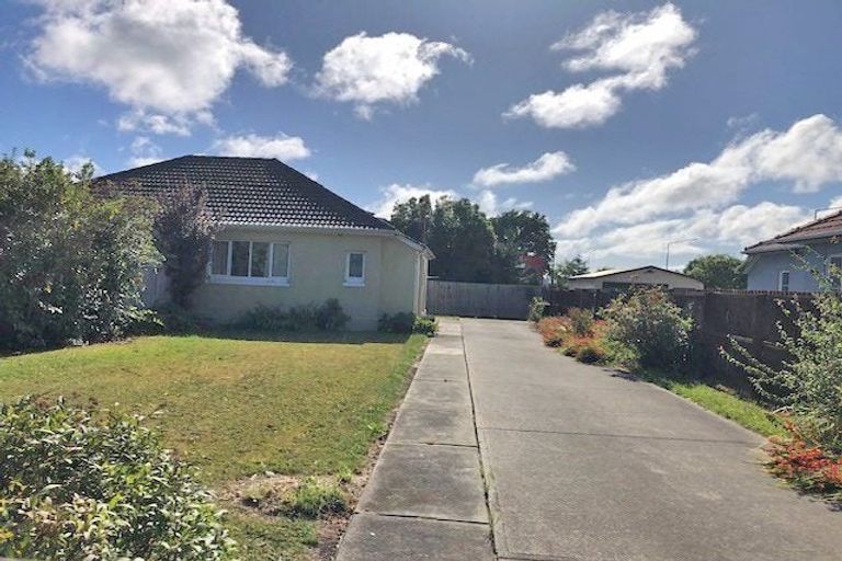 Photo of property in 72 Victoria Street, Rangiora, 7400