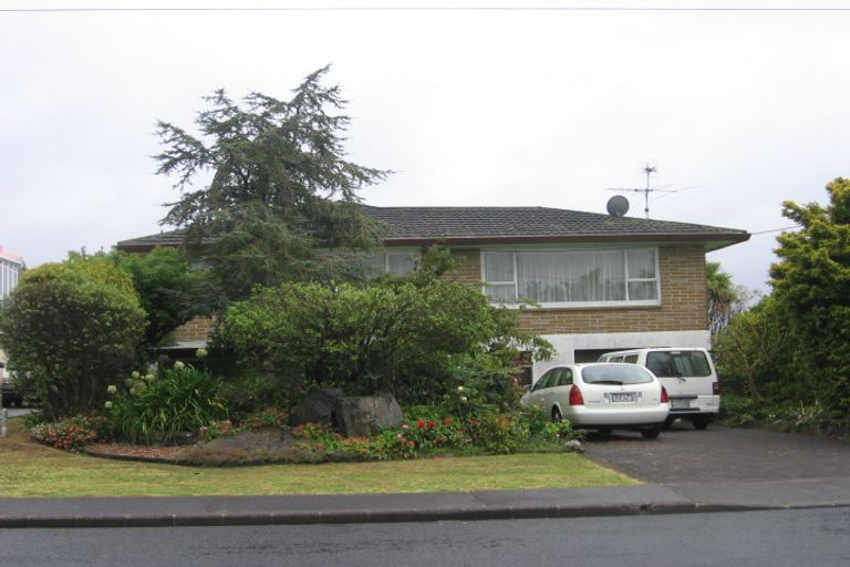 Photo of property in 152 Coronation Road, Hillcrest, Auckland, 0627