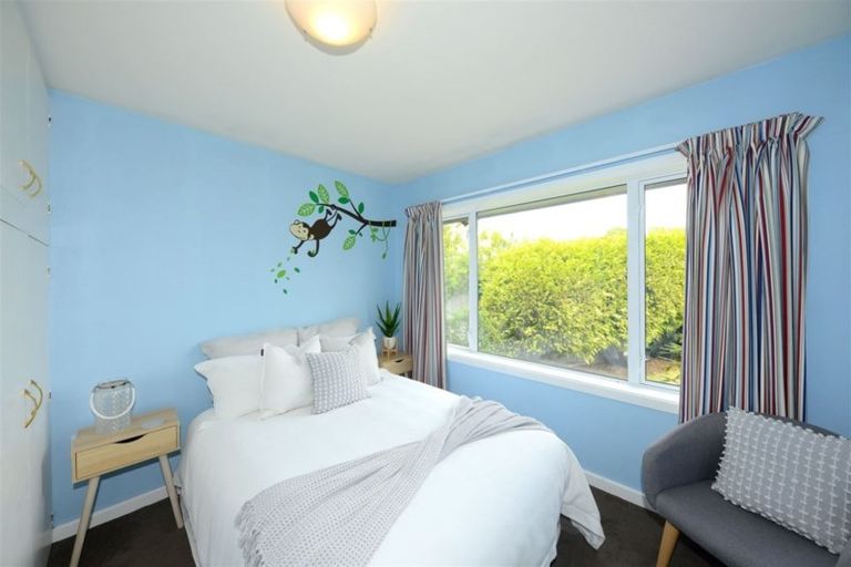 Photo of property in 51 Wilton Crescent, Bishopdale, Christchurch, 8053