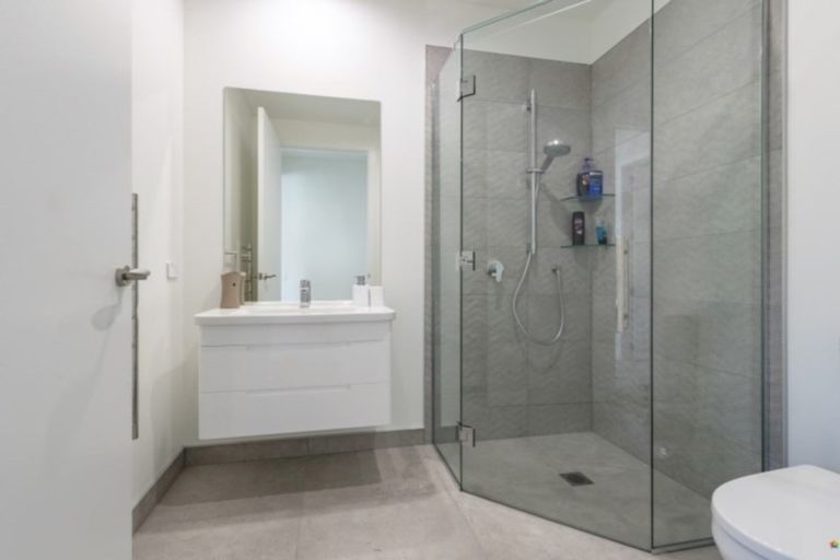 Photo of property in 8 Glide Lane, Whitby, Porirua, 5024