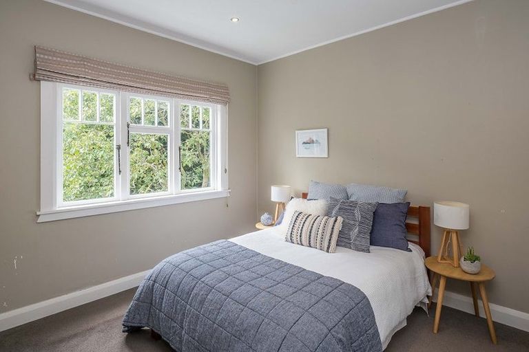 Photo of property in 16 Khandallah Road, Ngaio, Wellington, 6035