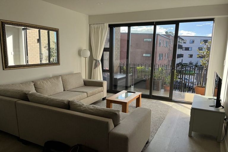 Photo of property in 202/2b Matatiki Street, Northcote, Auckland, 0627