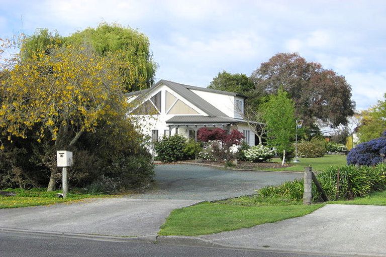 Photo of property in 53 Iwa Street, Mapua, 7005