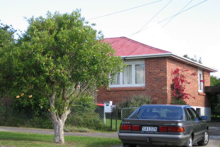 Photo of property in 11 Ahiriri Avenue, Avondale, Auckland, 0600