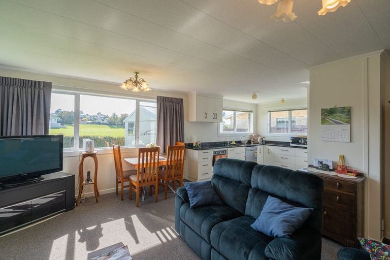 Photo of property in 53 Coutts Road, Gore, 9710