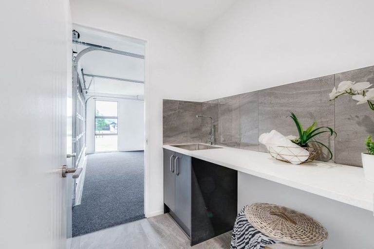 Photo of property in 7 Mills Road, Marshland, Christchurch, 8051