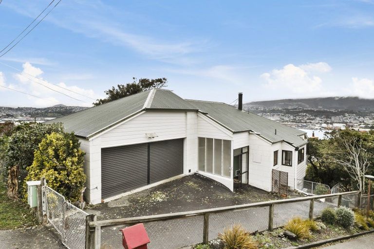 Photo of property in 10 Shandon Road, Vauxhall, Dunedin, 9013