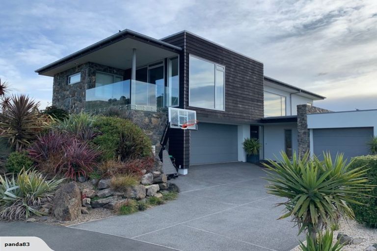 Photo of property in 21 Parkridge Place, Mount Pleasant, Christchurch, 8081