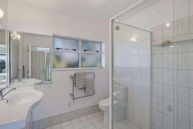 Photo of property in 111 Milne Drive, Paraparaumu, 5032