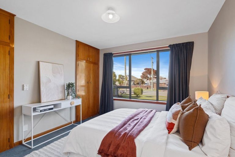 Photo of property in 223 Mairehau Road, Burwood, Christchurch, 8083