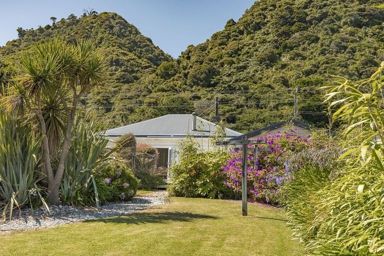 Photo of property in 147 Torea Street, Granity, 7823