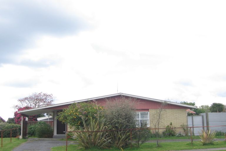 Photo of property in 30 Basley Road, Owhata, Rotorua, 3010