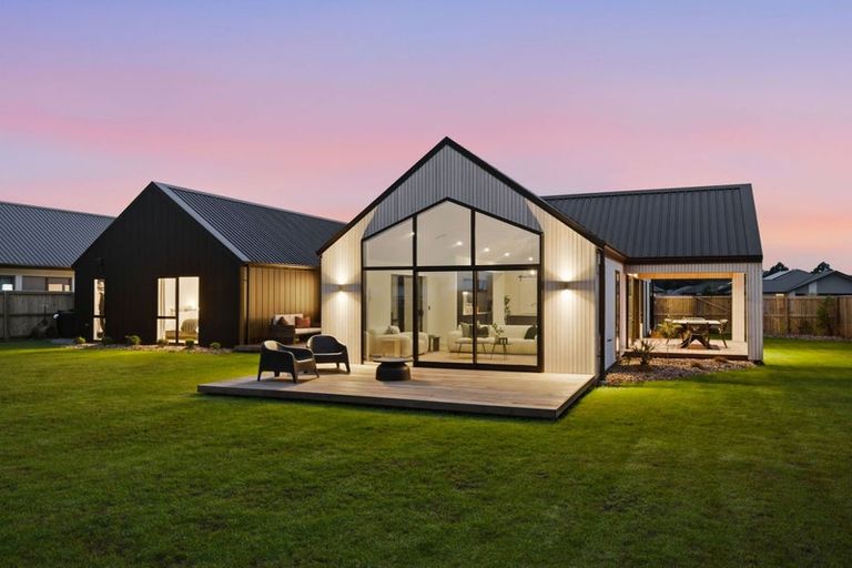 Photo of property in 94 Ridgeland Way, West Melton, 7618