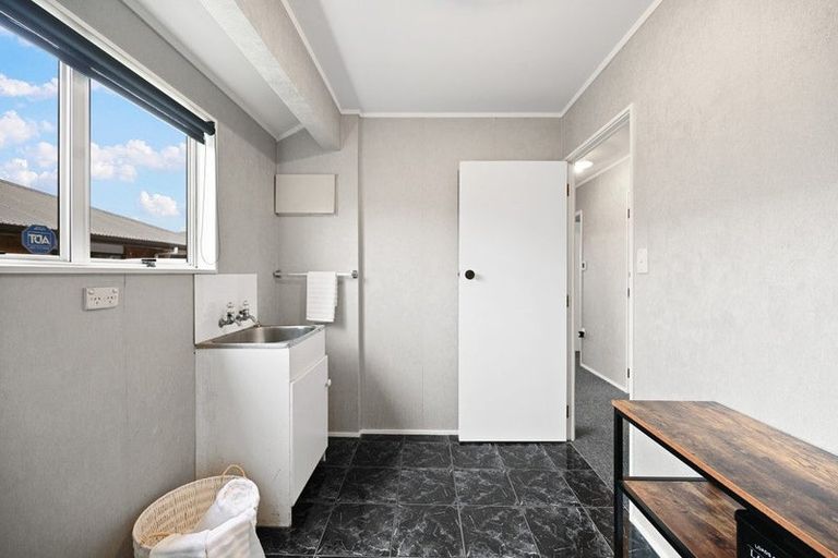 Photo of property in 113 Avalon Drive, Nawton, Hamilton, 3200