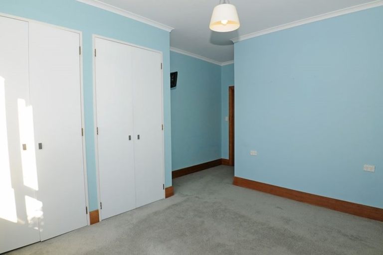 Photo of property in 25 Pinnacle Street, Seatoun, Wellington, 6022