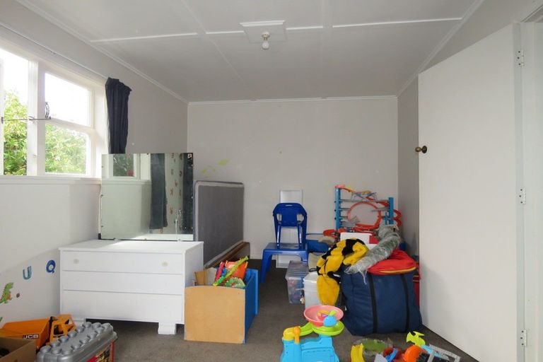 Photo of property in 30 Bright Street, Westport, 7825