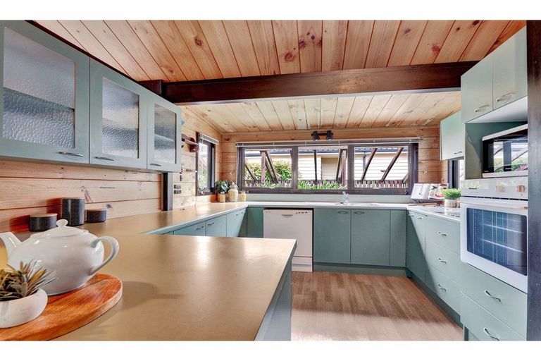 Photo of property in 2/238 Estuary Road, South New Brighton, Christchurch, 8062