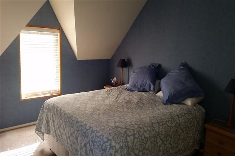 Photo of property in 231 Beacon Point Road, Wanaka, 9305