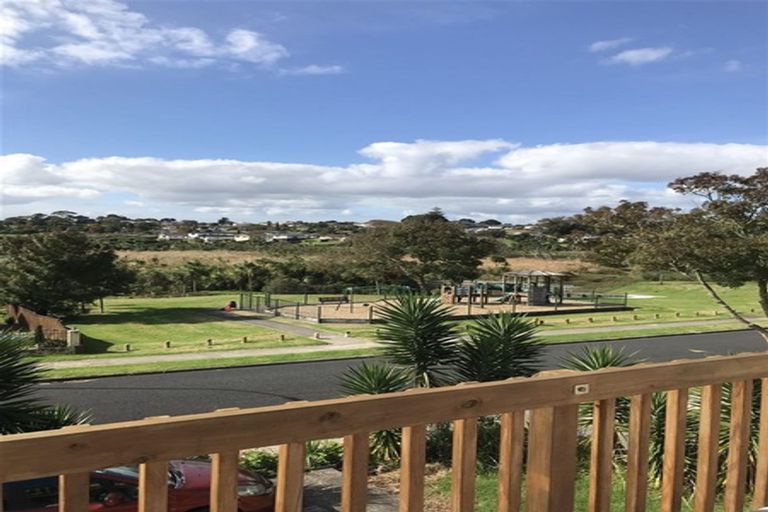 Photo of property in 19 Lendenfeld Drive, Papatoetoe, Auckland, 2025