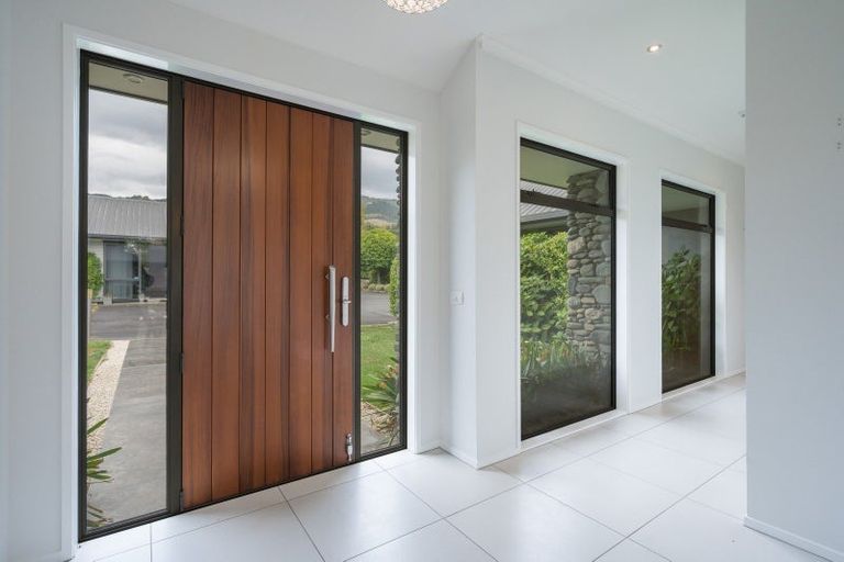 Photo of property in 2 Ashfield Place, Richmond, 7020