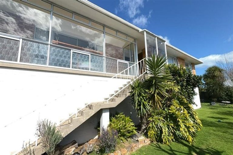 Photo of property in 44 Nevada Drive, Merrilands, New Plymouth, 4312