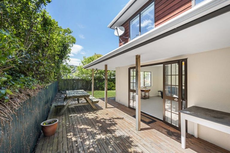 Photo of property in 29a Severn Street, Island Bay, Wellington, 6023
