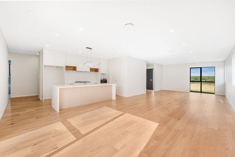 Photo of property in 3 Wagyu Lane, Karaka, 2580