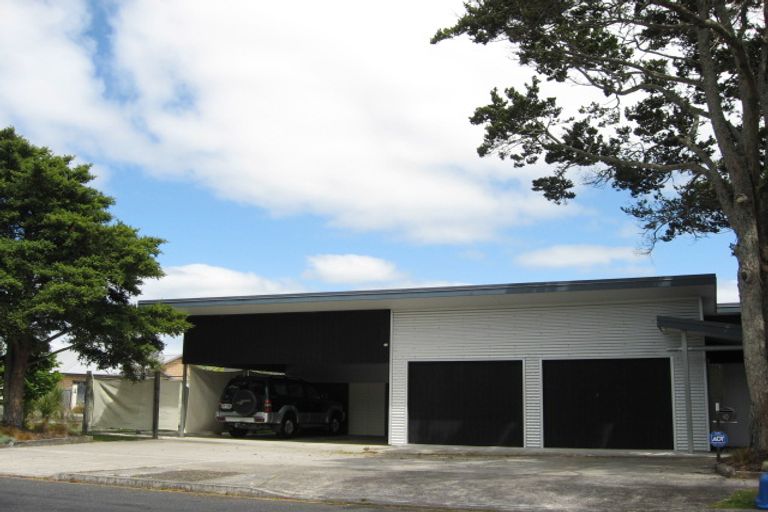 Photo of property in 40 Valley Road, Pukekohe, 2120