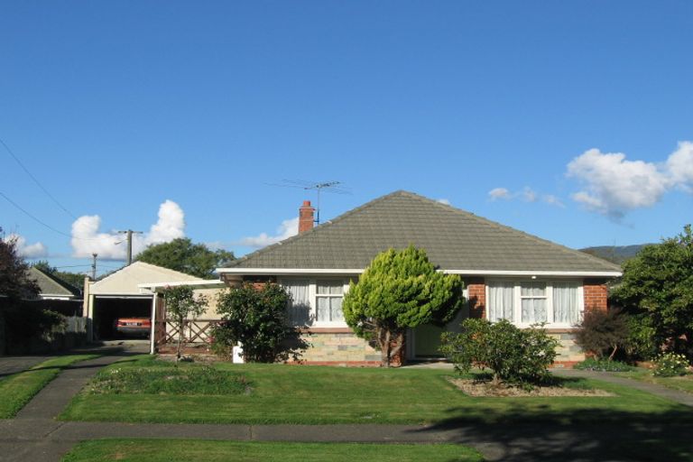 Photo of property in 46 Routley Crescent, Elderslea, Upper Hutt, 5018