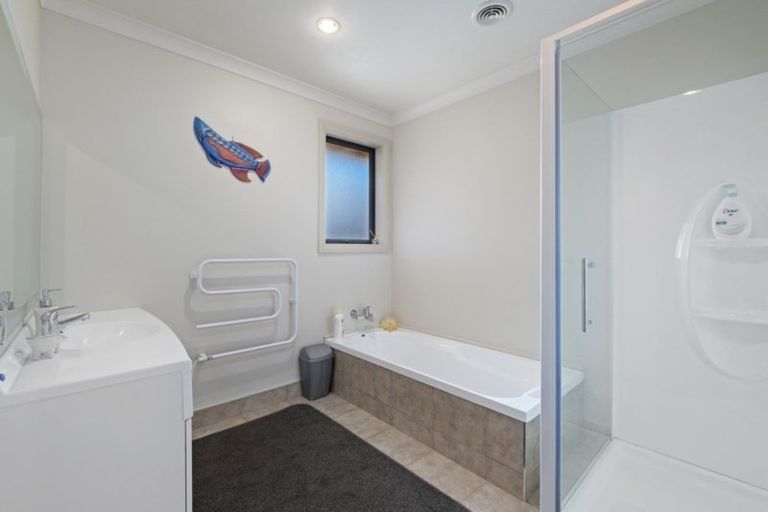 Photo of property in 29 Alice Burn Drive, Luggate, Cromwell, 9383